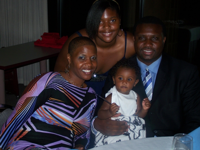 Michelle and her daughter with her brother Vernon and his daughter.